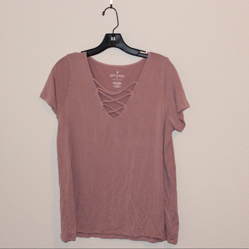 Mauve colored American Eagle Soft and Sexy T-shirt